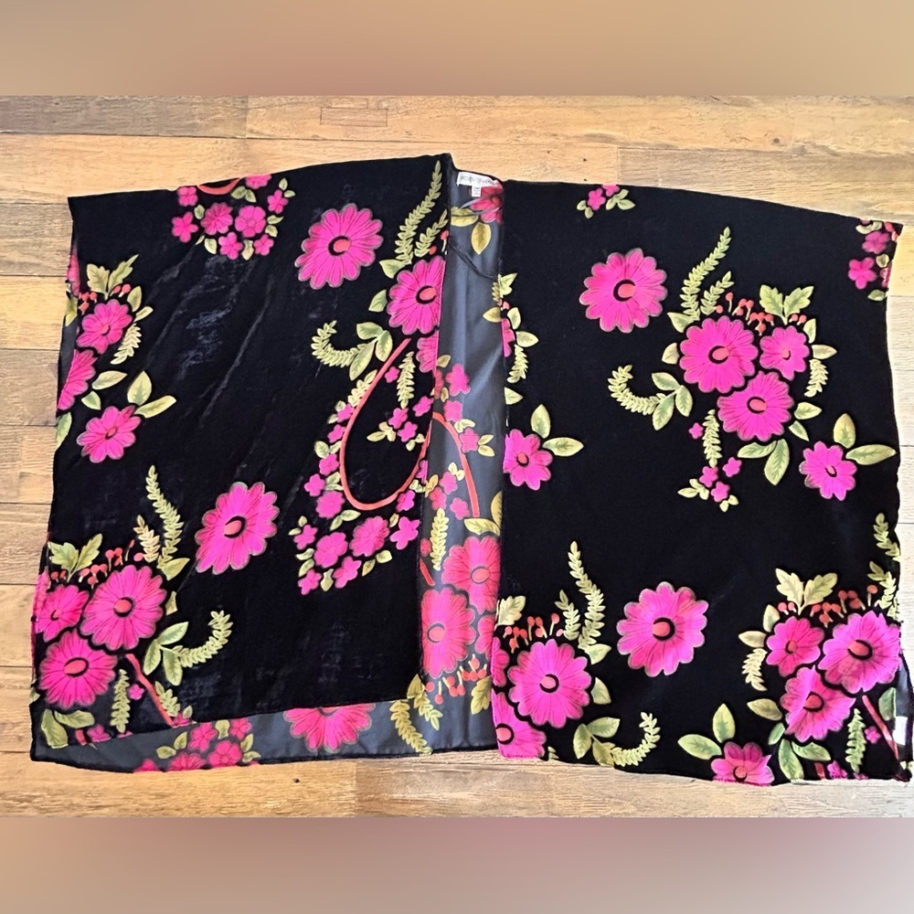 WOVEN HEART Velvet Burnout Black and pink floral Kimono Top Robe Boho - Picture 5 of 13